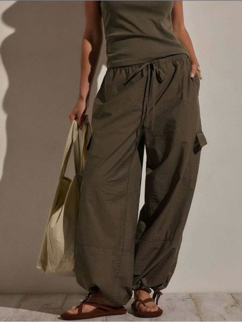 🆕 James Perse Parachute Cargo Pants